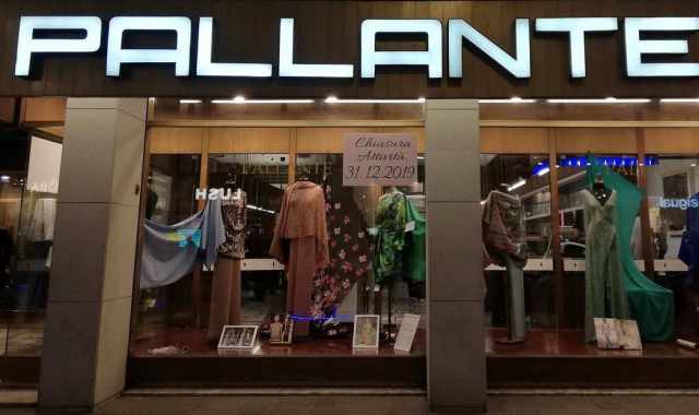 Via Sparano sempre meno "barese": si trasferisce l'antico negozio di tessuti Pallante